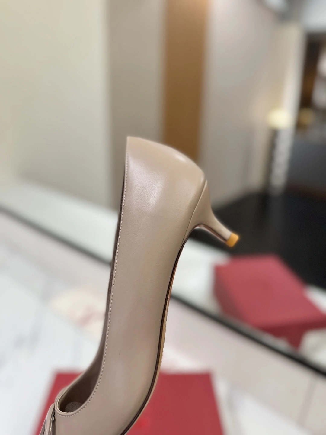 COCO-- V1859ti9o 1W2S0EN0MZFP45 Heel height：4.5CM goatskin Calfskin item:E-X138C3026